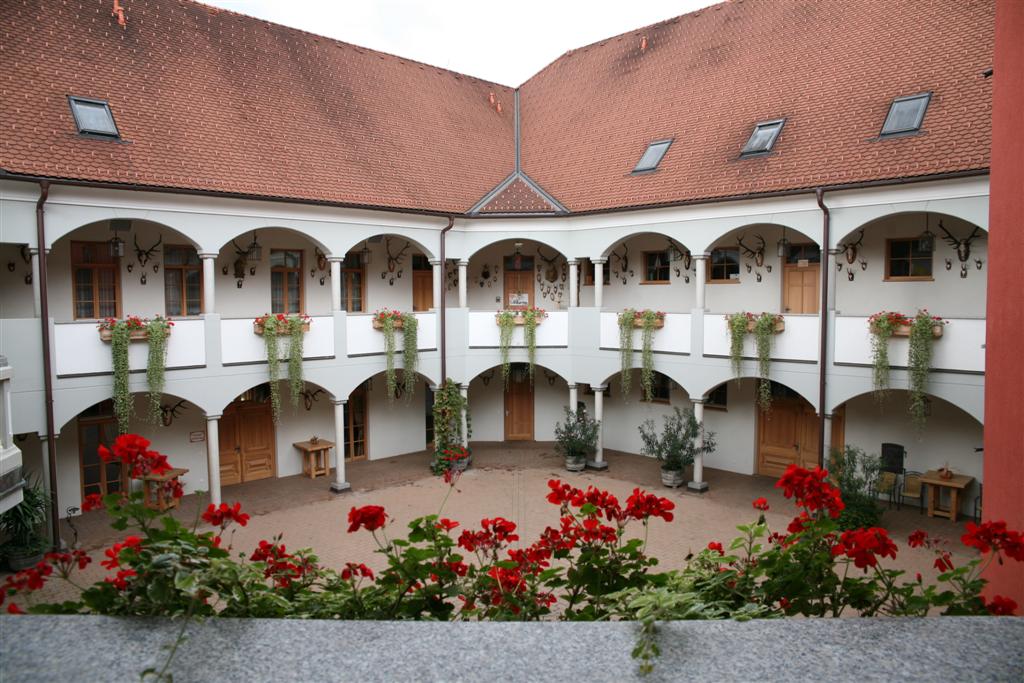 2011-10-09 Herbstausfahrt zum Schlo-Weingut Thaller